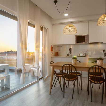 Sunny Penthouse Daire Ferrel  Dış mekan fotoğraf